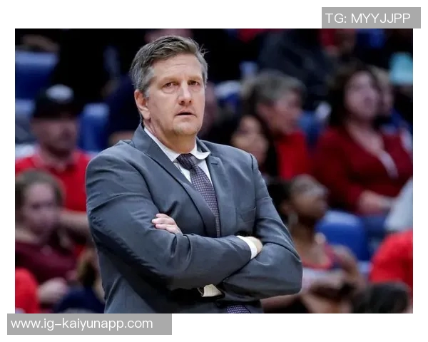 芬奇强调球队防守需提升对手轻松得分令人失望 芬奇强调球队防守需提升对手轻松得分令人失望